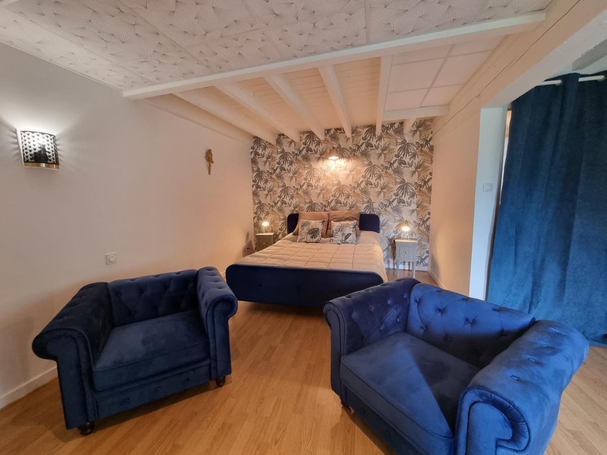 Le Manoir- Cluny Bed & Breakfast Bagian luar foto