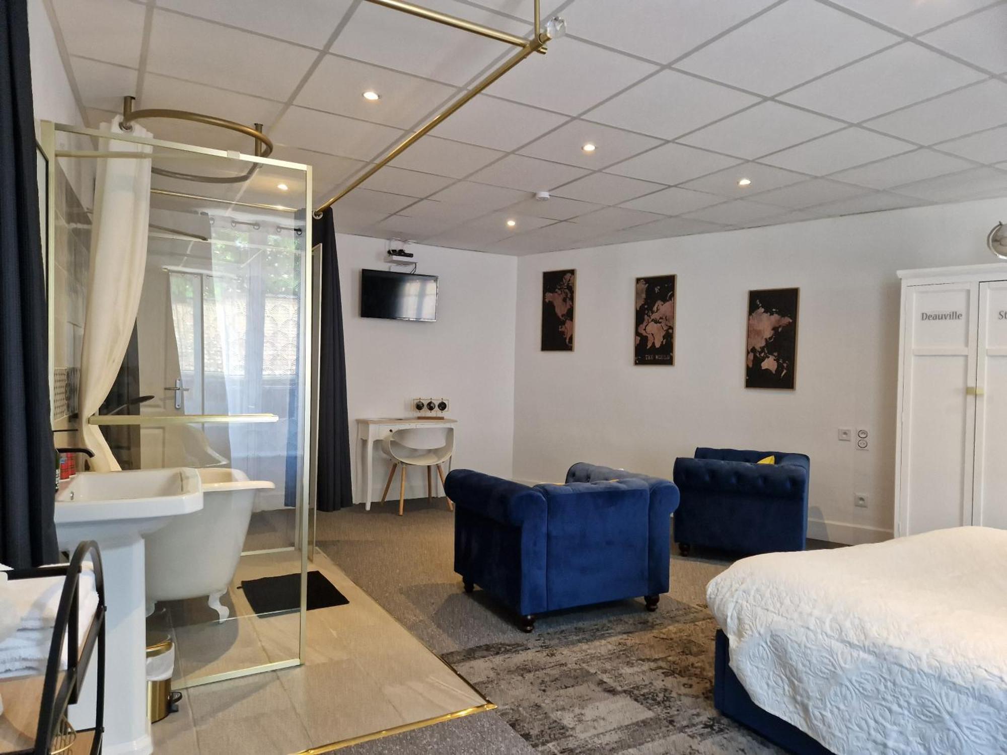 Le Manoir- Cluny Bed & Breakfast Bagian luar foto